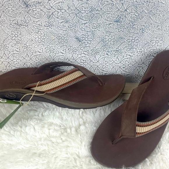 Chaco Intersect Flip Flops Striped Rust NIB Size 7 - Picture 1 of 6